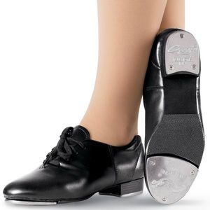 Capezio - Fluid Tap Shoe in Black Size 4M